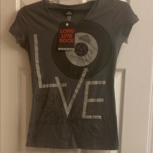 Rock & Roll Hall of Fame T-Shirt (Junior L, fits like M)